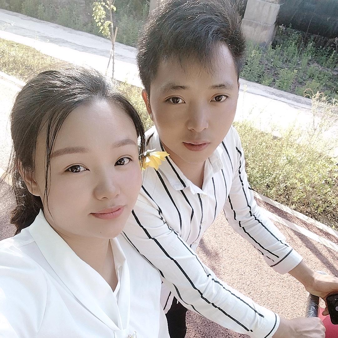九零后小夫妻，专业粉楼梯
