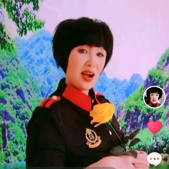 何姐