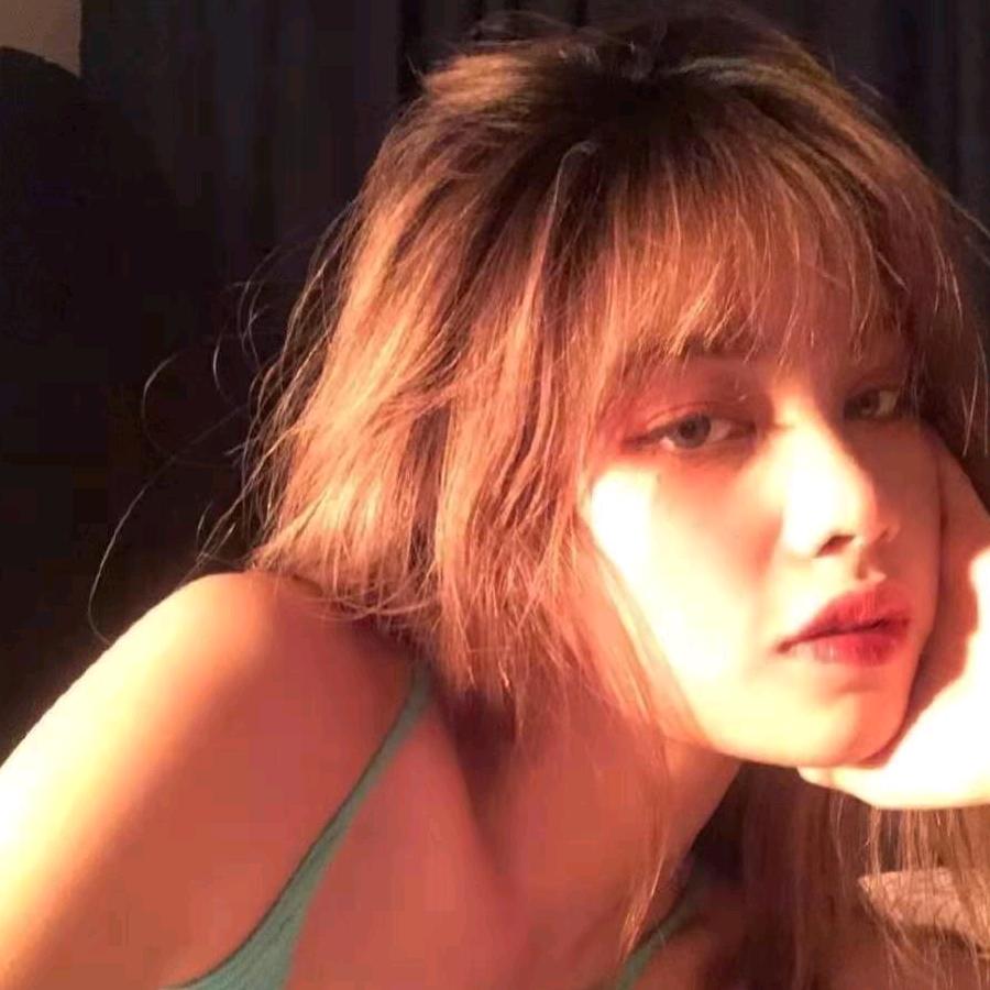 杂货铺的老板娘