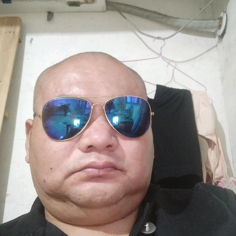 孤独的人。