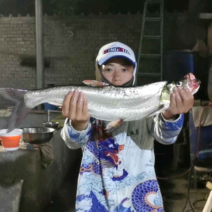祺祺爱钓鱼🎣