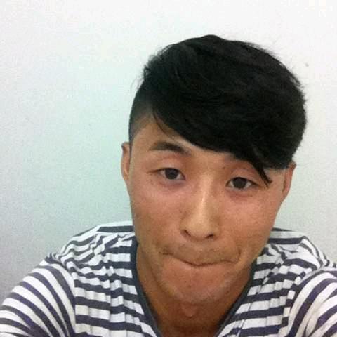 王首月