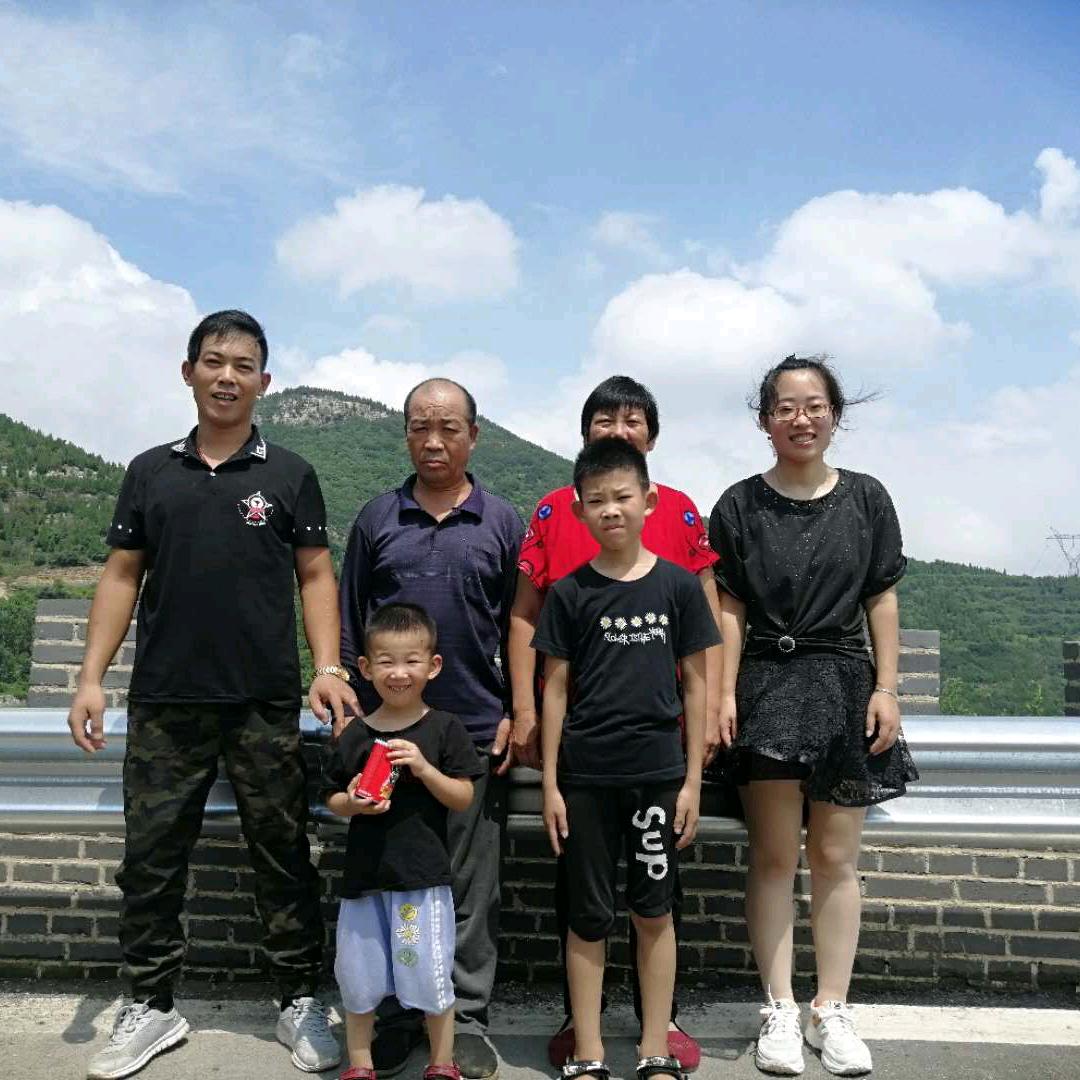 家有三杰