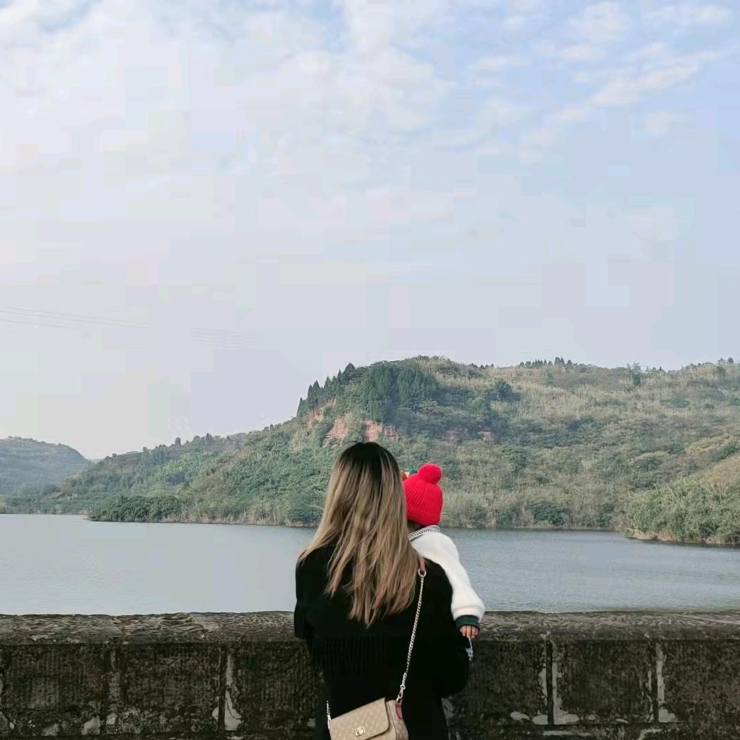 @小老虎🐯静儿