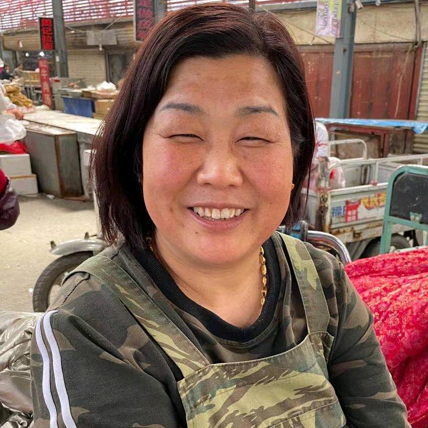 东头第一家猪肉姐