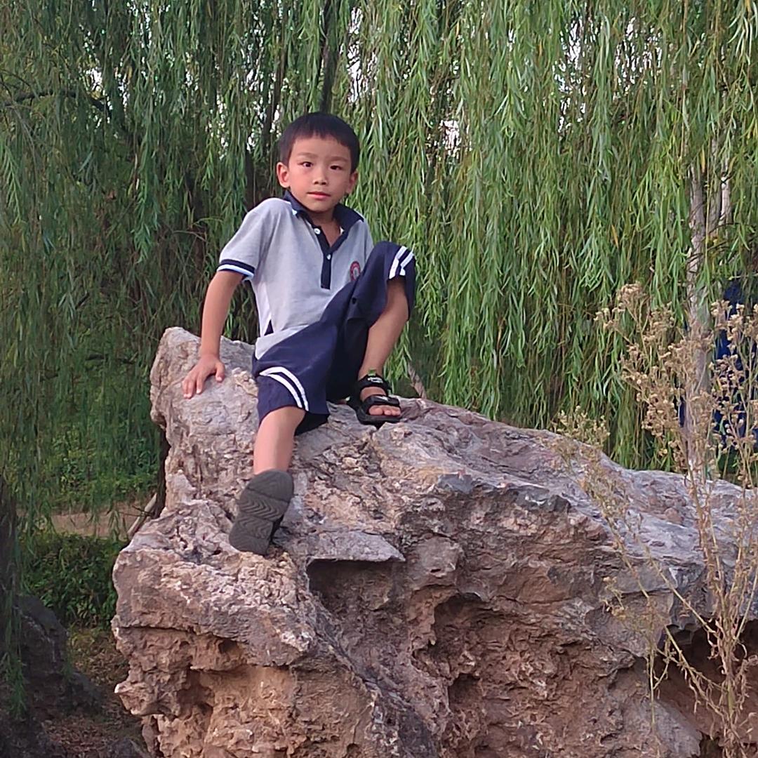 卖土猪肉的好姑娘😊