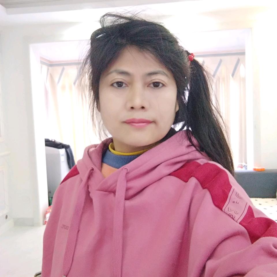 杨小小毛丫头