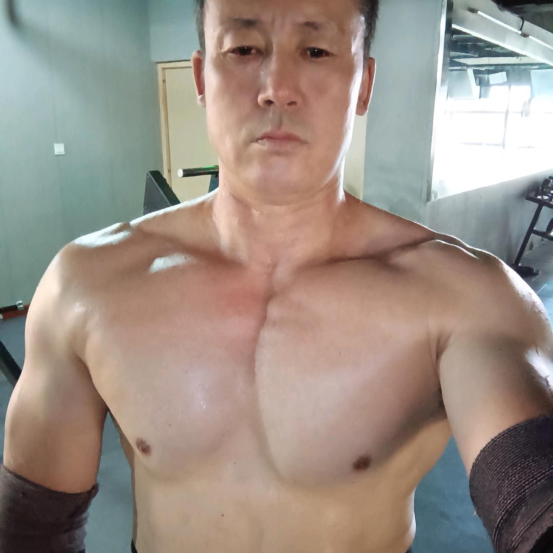 健美侯哥