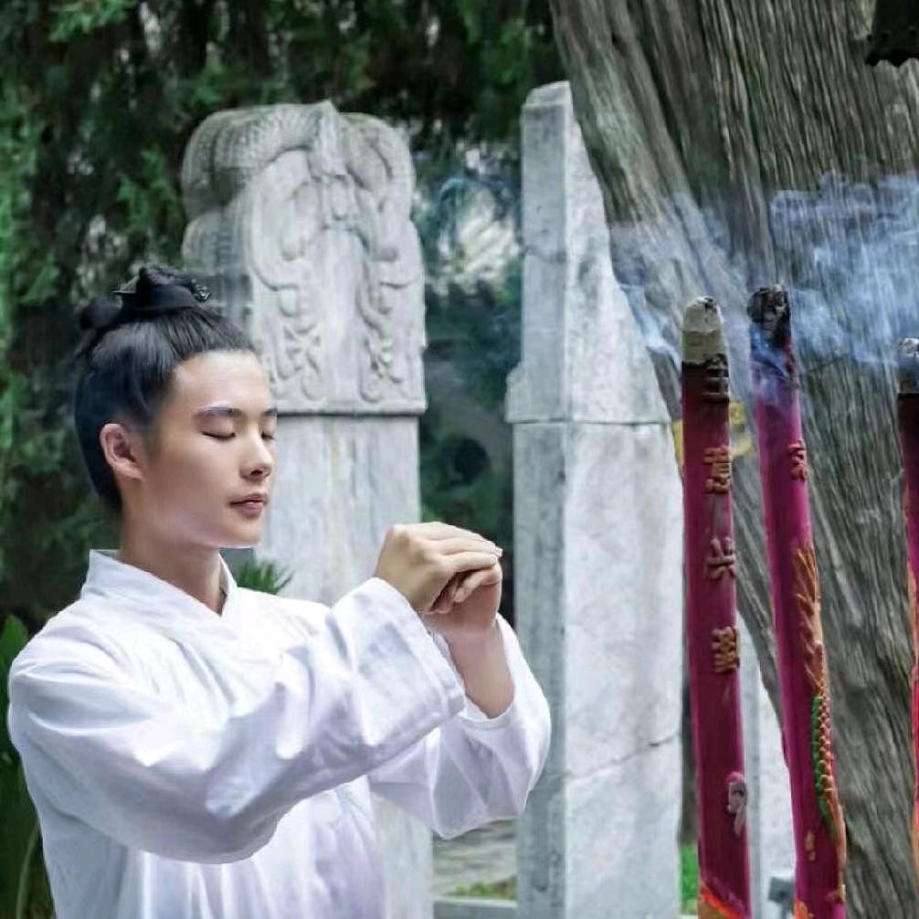 以桩正身