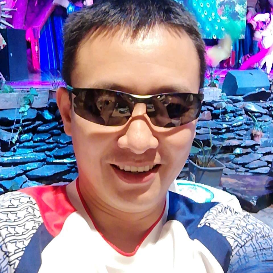 羽苗黄教练