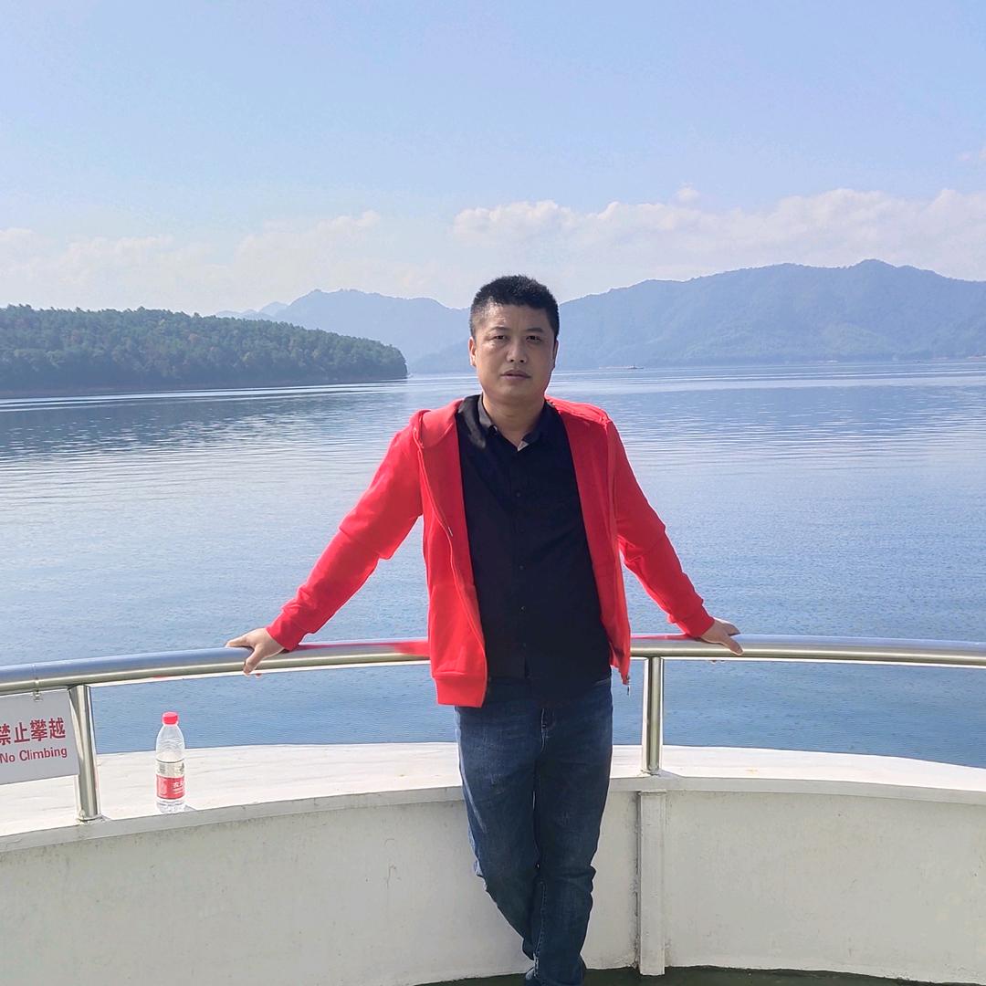 路先生《78年的🐴》