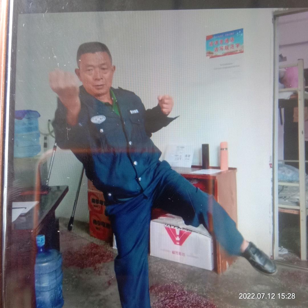 自卫还击(宏宝)