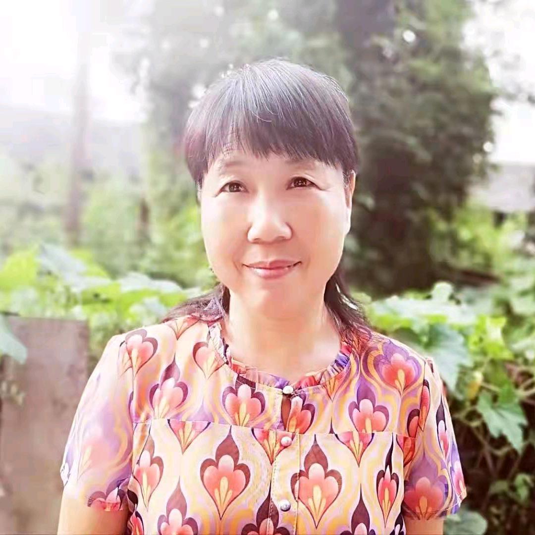 潘小华