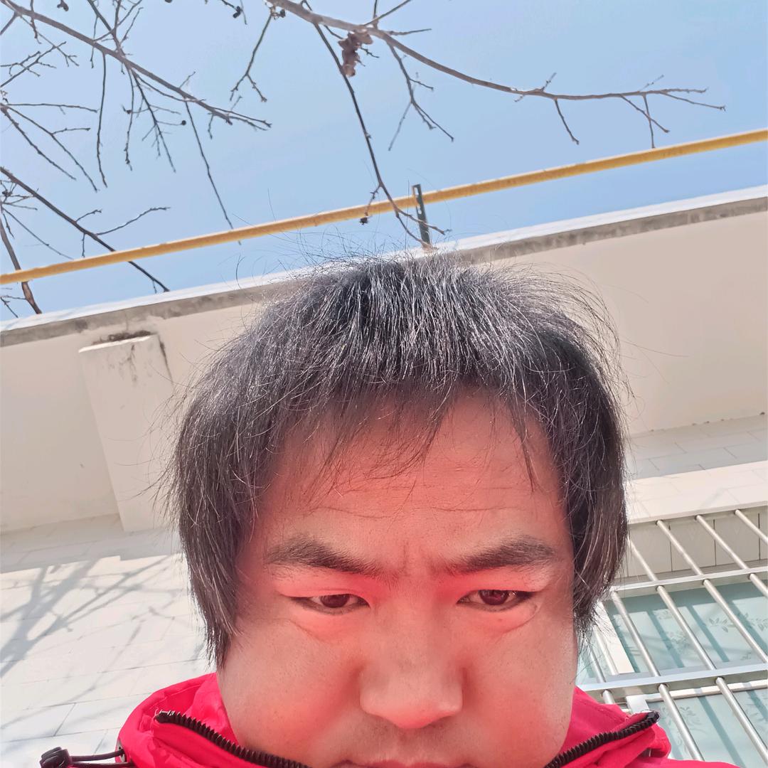 小李）