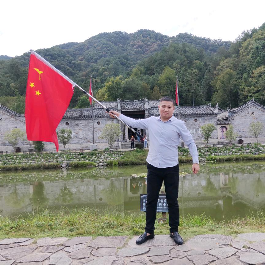 志明