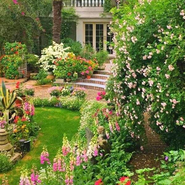 沃婷美新路途专卖店女装