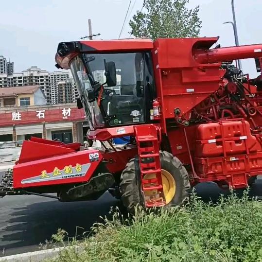李悦轩321跨区收割玉米小麦
