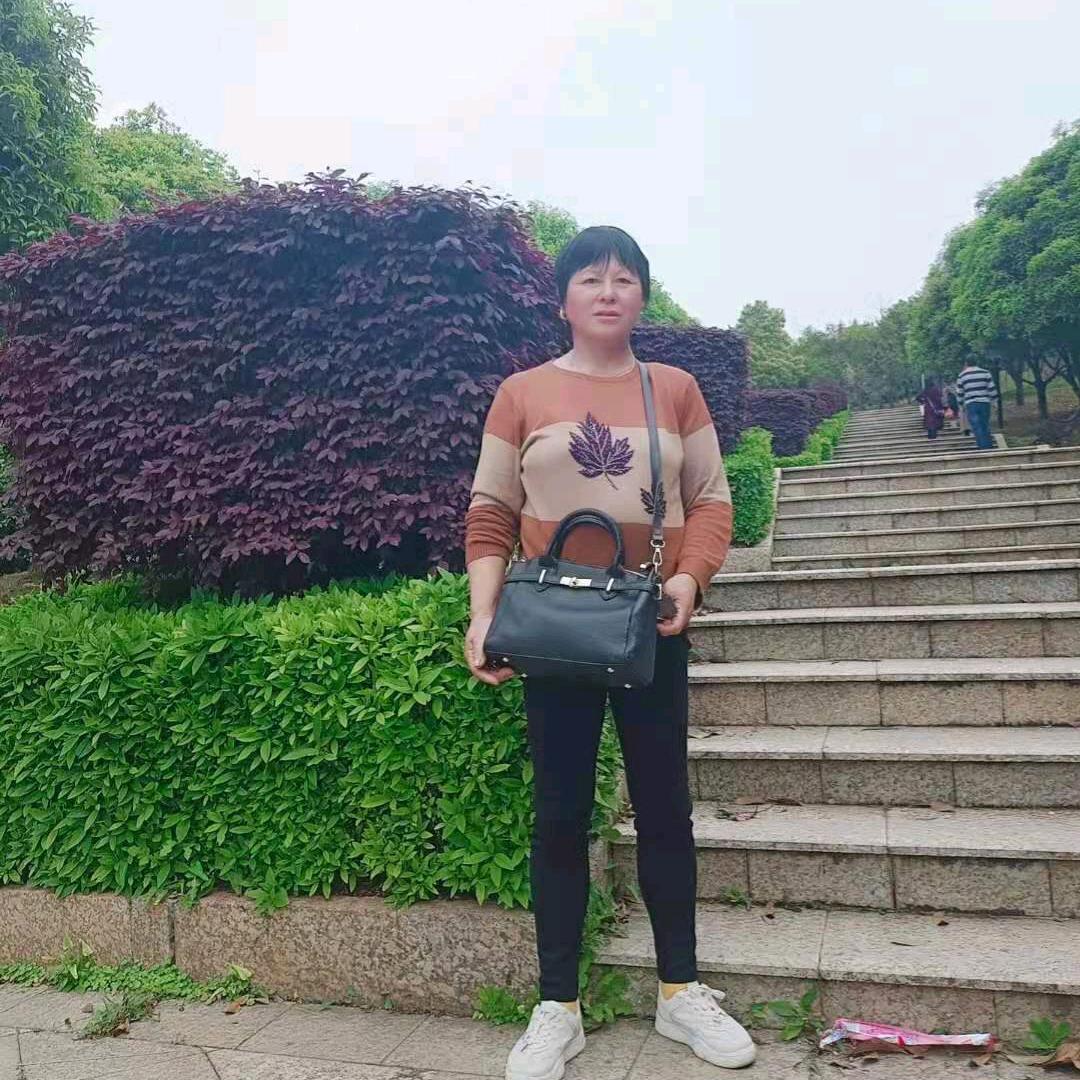 贺浩洋