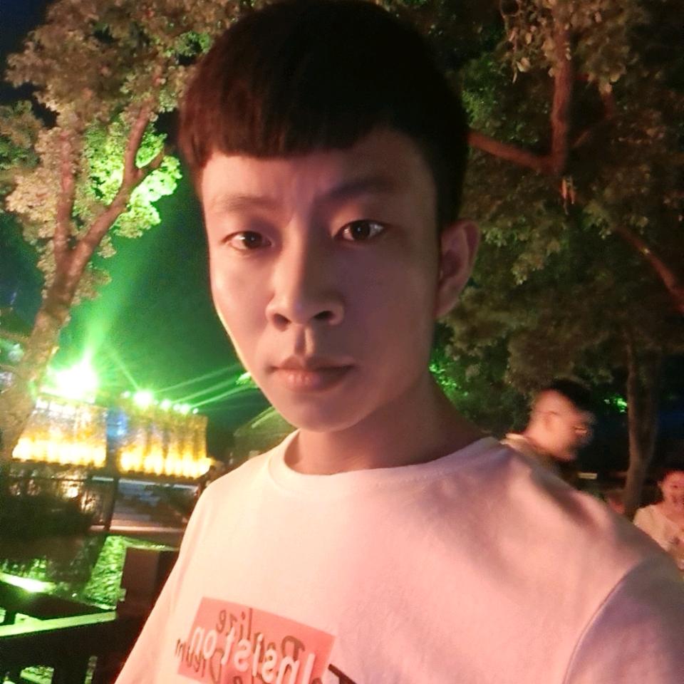 邹少