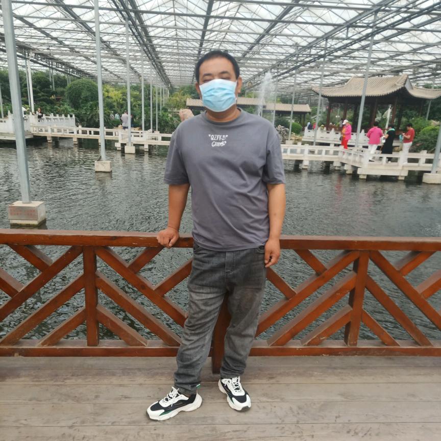 钻井，渗水井不用水不用电。打桩，