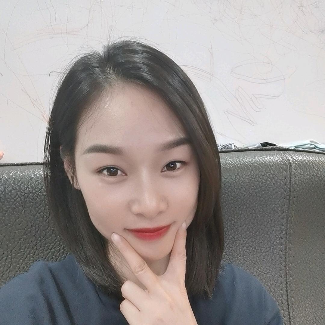 做餐饮的小妮子