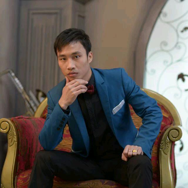 华子炖锅  油焖大虾 卤虾