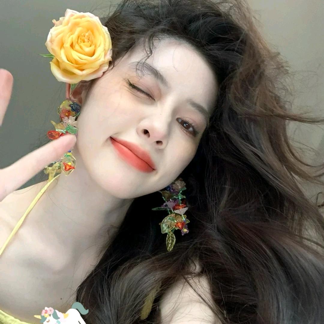 大俊笑成了叉烧包