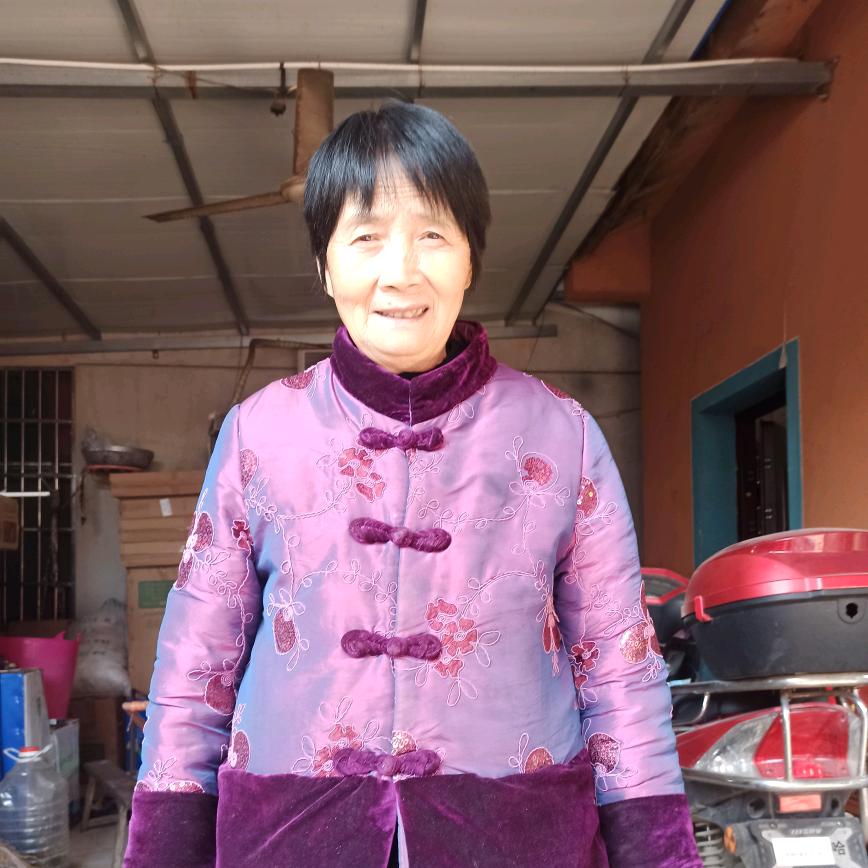 幸福一家人。