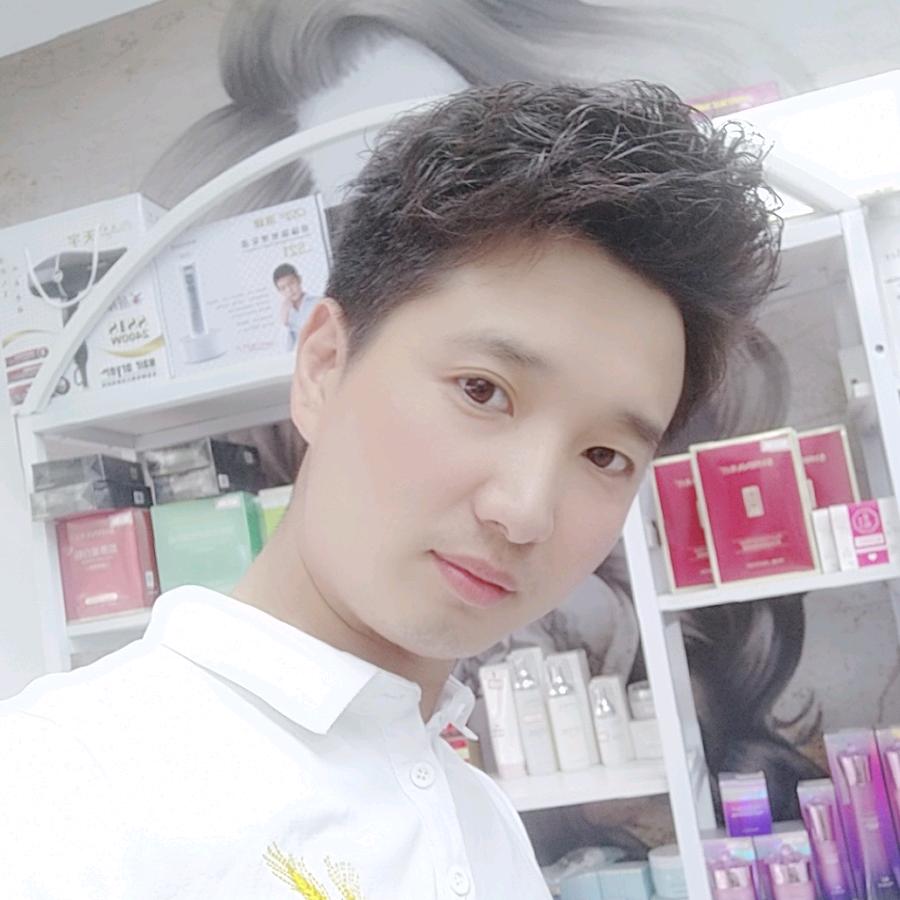 江阴市新城东逸彩美发设计室