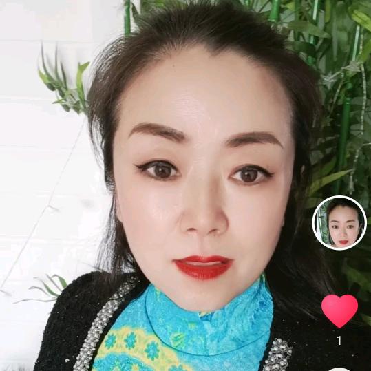 大孟孟好物在橱窗