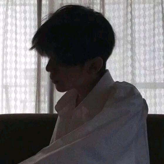 玥初呀