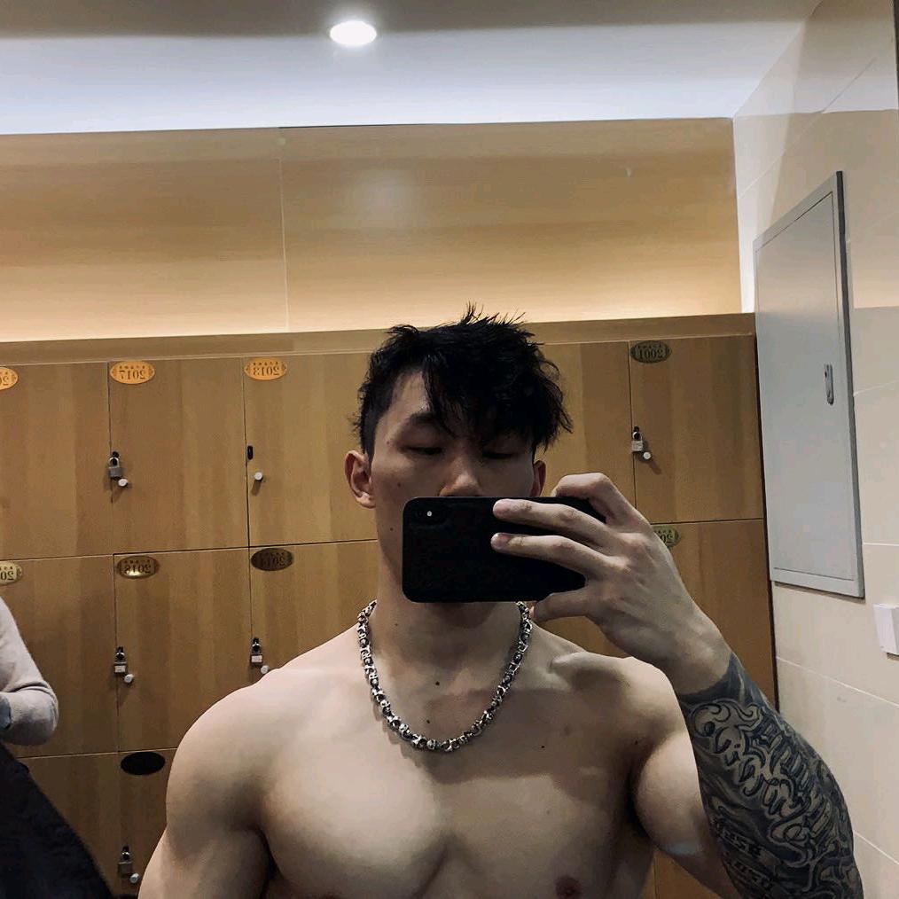 随便练练的小王