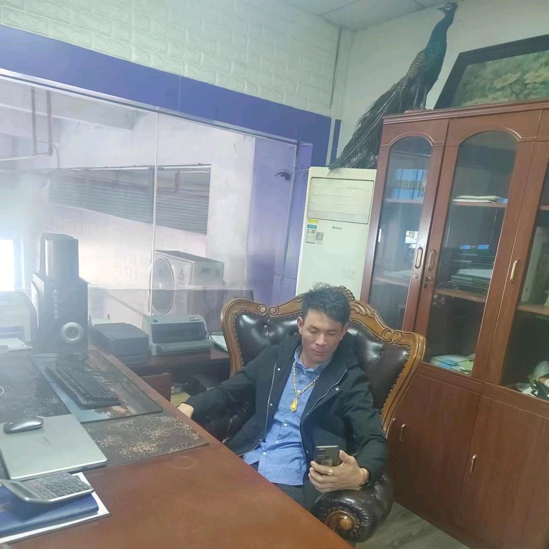 倒混凝土挖机出租刘旺