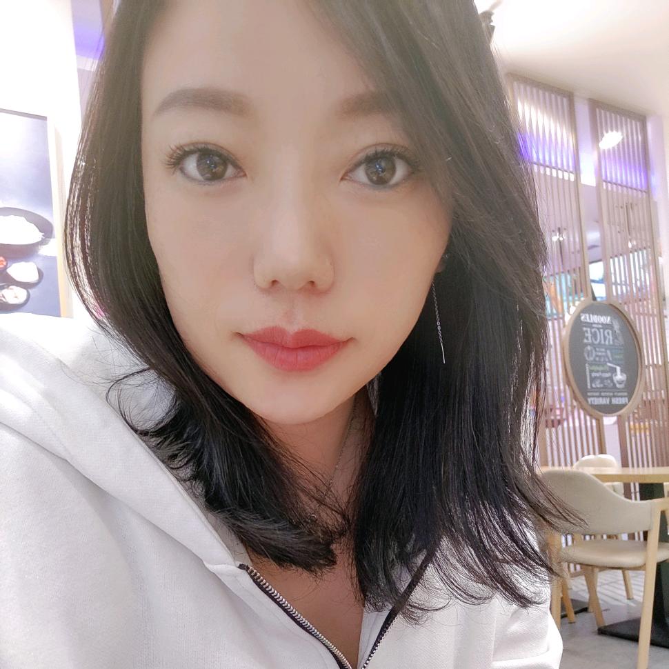 🌻匆匆娜年🌻