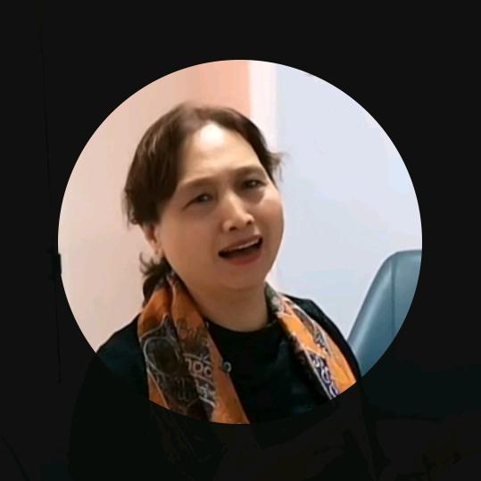 繁星闪烁（每天20：10）真人真唱