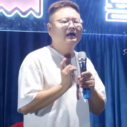 武汉脱口秀 解师傅