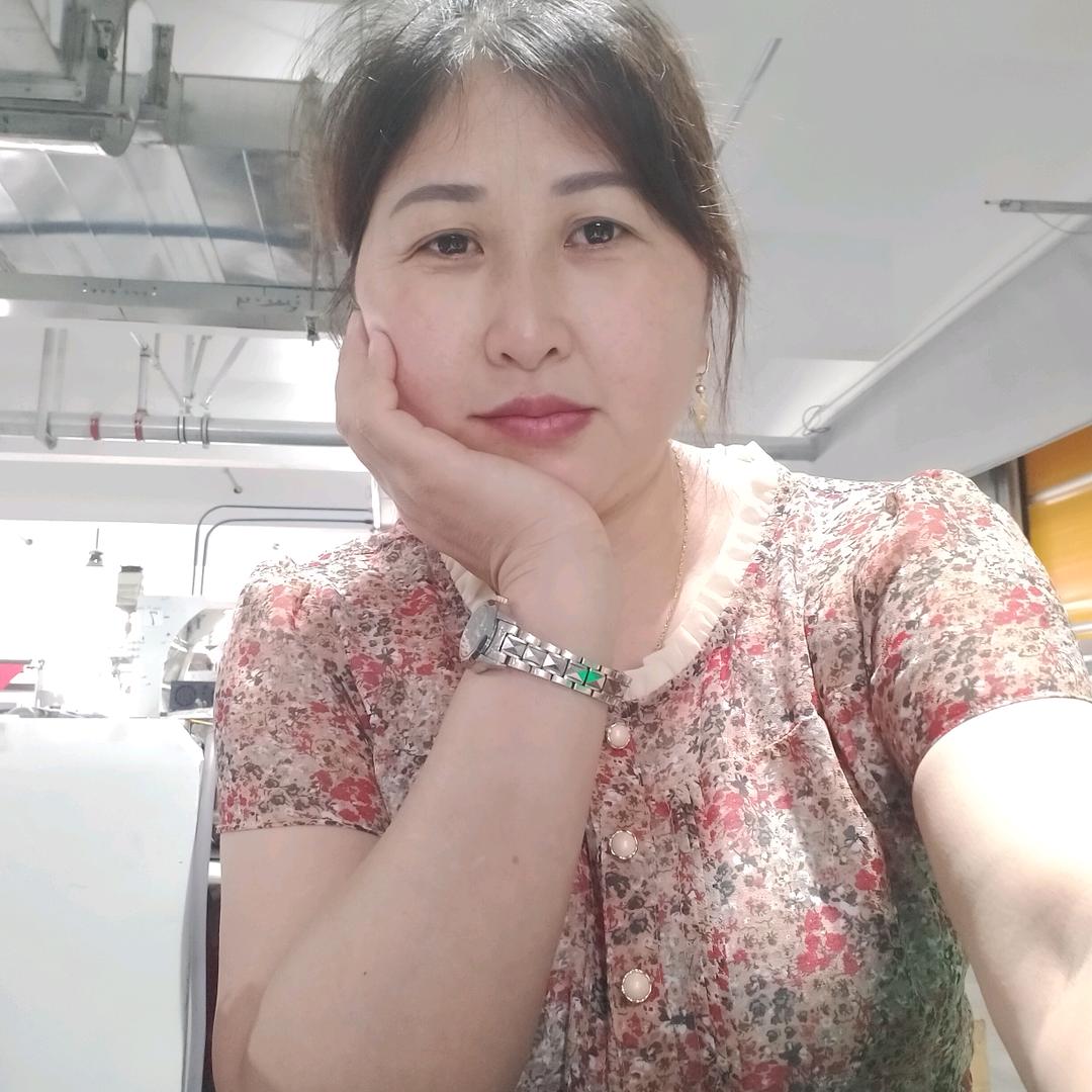 杨小琴