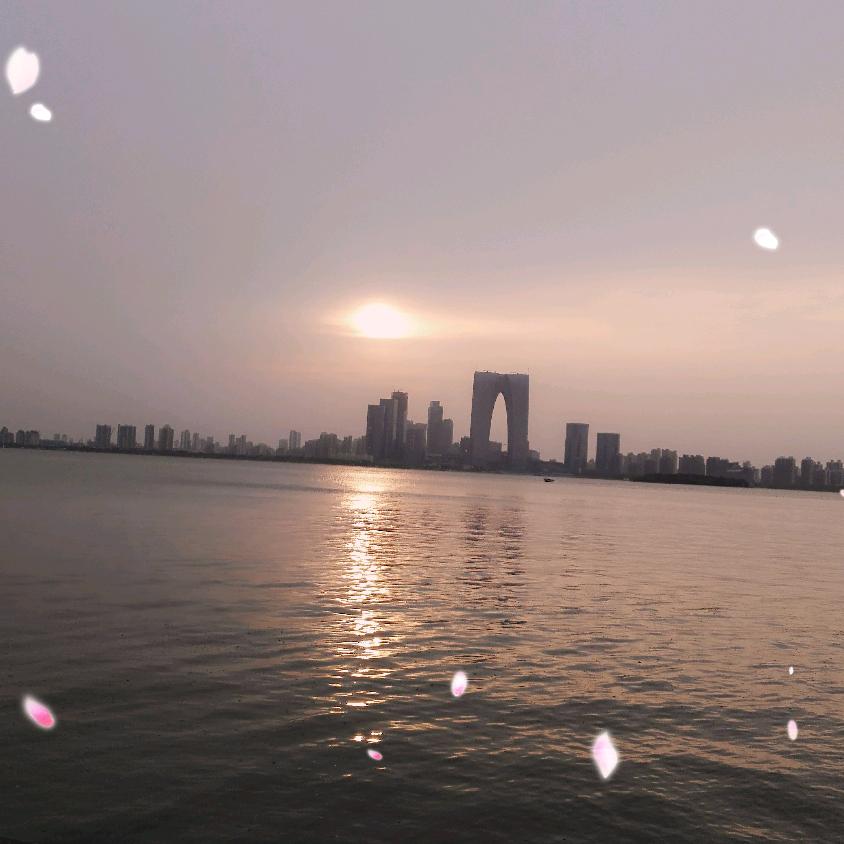 妞嘀美