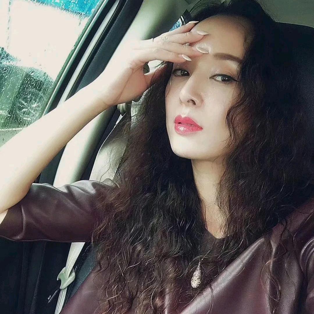 爱跳东方舞的英姐姐