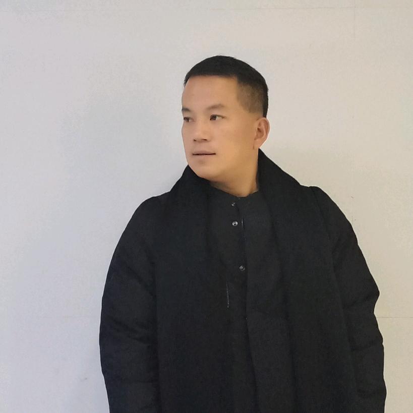 翰芬子新中式香云纱女装创建人