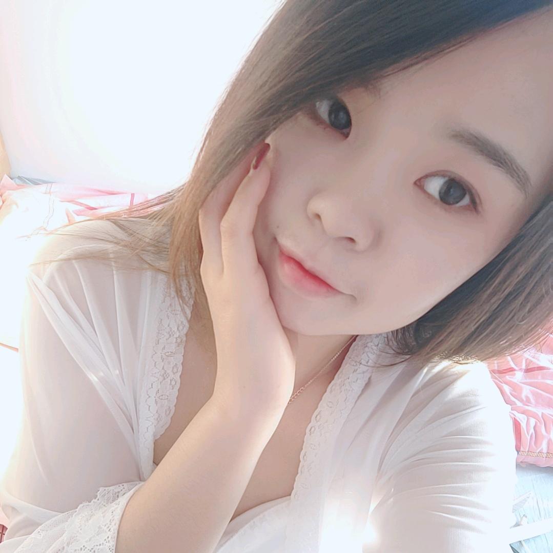 情话千篇，不如你在身边！