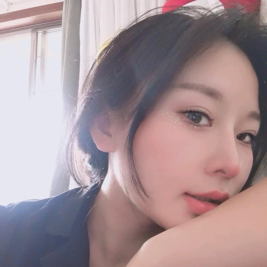 曼曼很能喝
