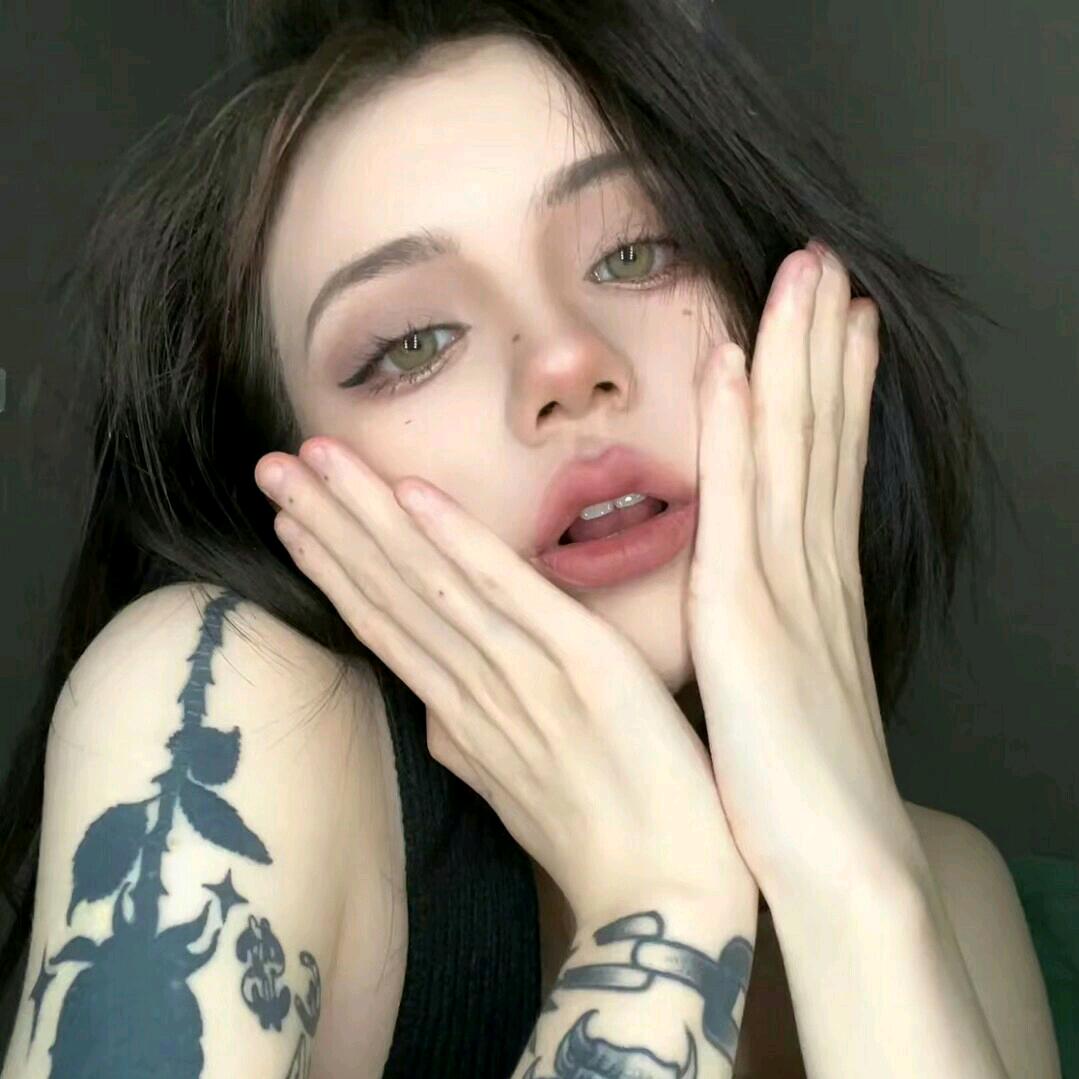 普~小姐.