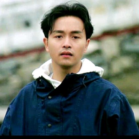 朱伞深巷无故人