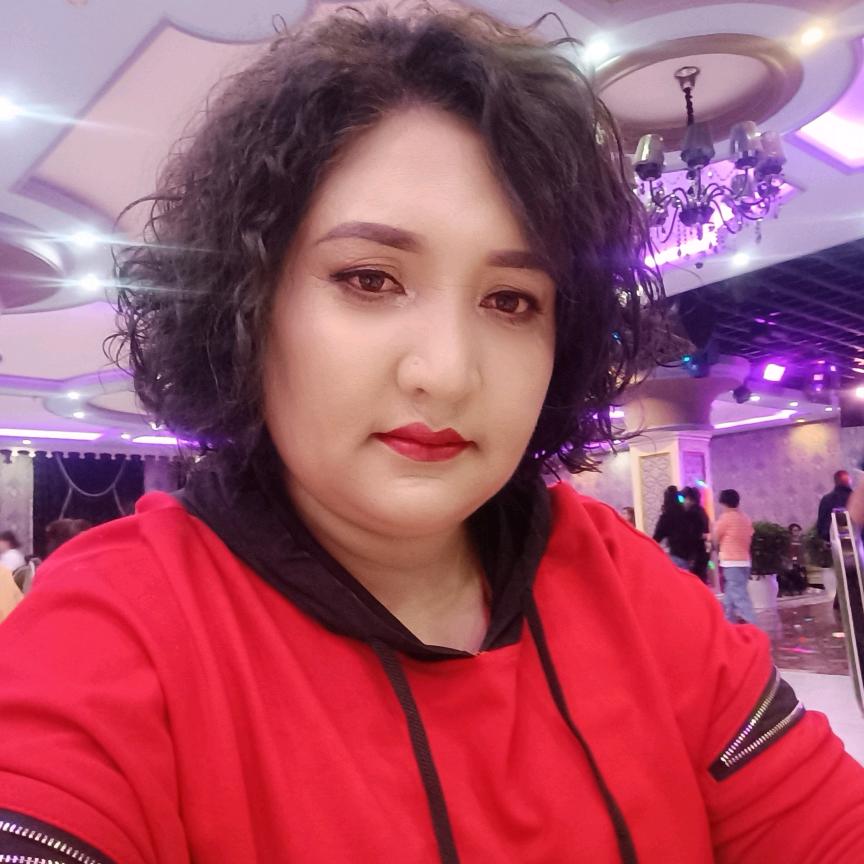 皮热地古丽 高级化妆师