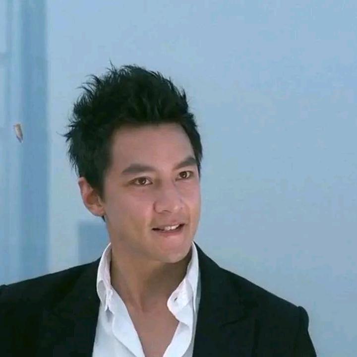 他们都说我长得像吴彦祖