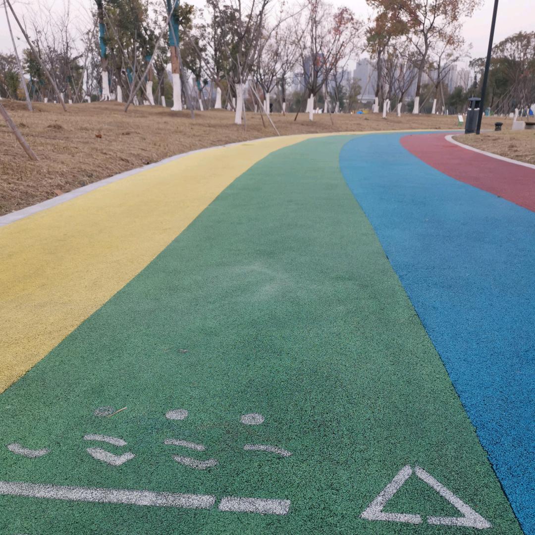 蚂蚁闯都市