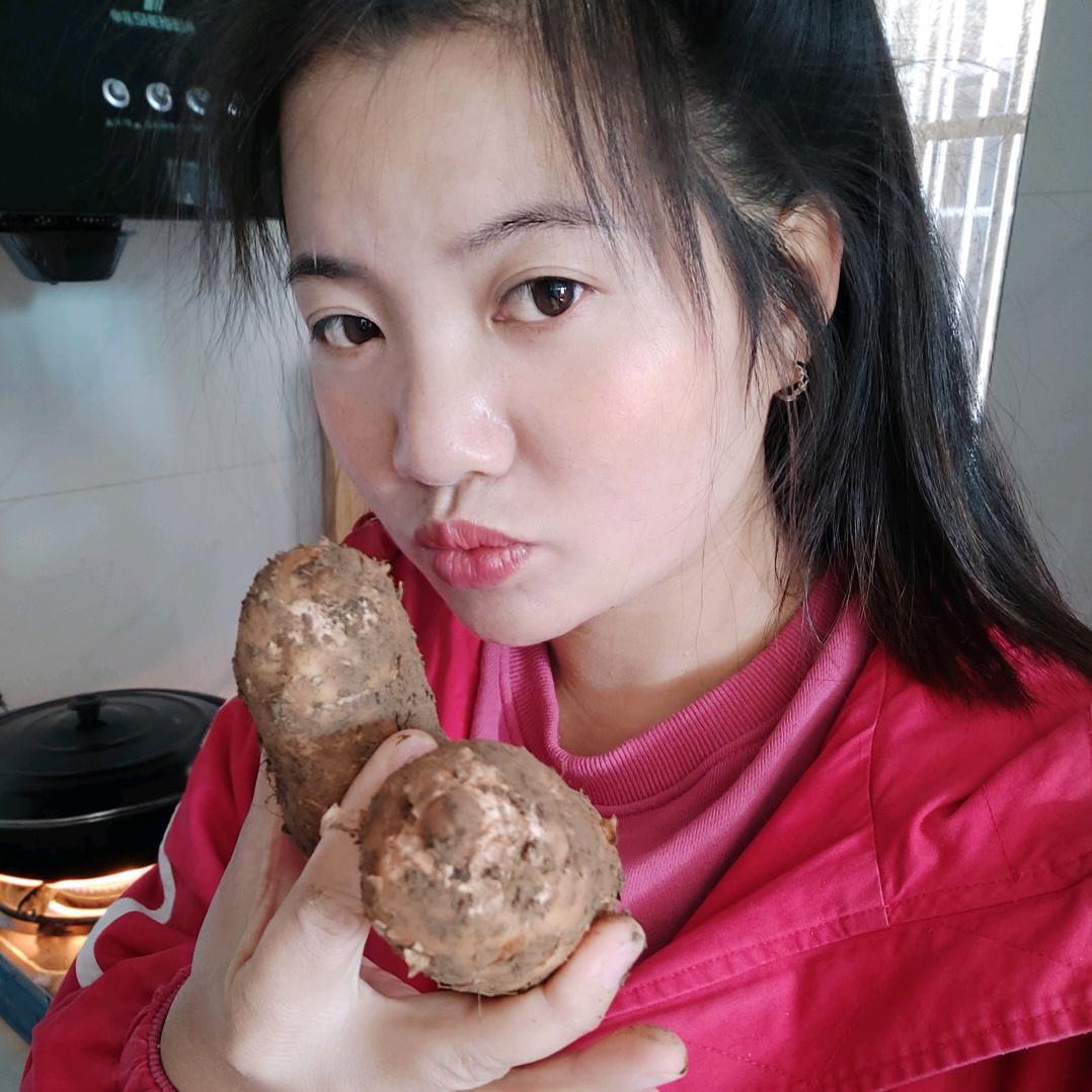 大山里的农家妹子