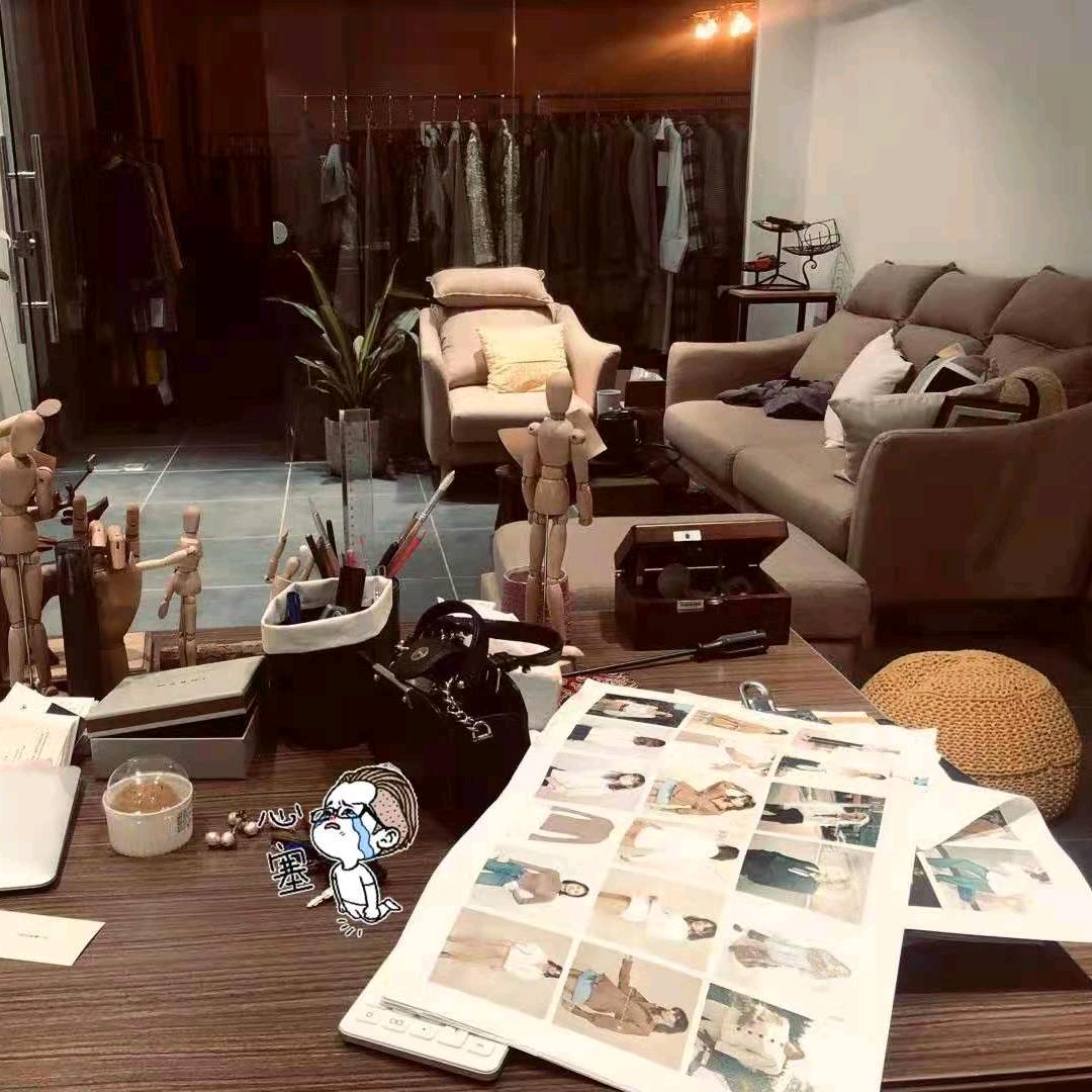 大熊轻奢工作室/每天中午12:30开播