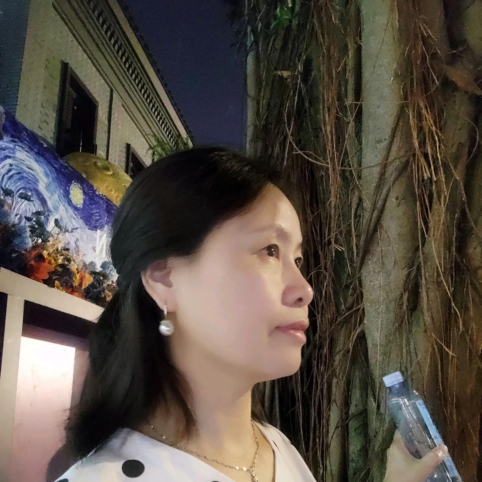 秋秋姐